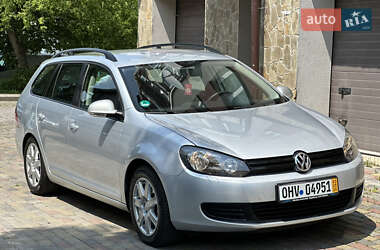 Универсал Volkswagen Golf 2010 в Надворной