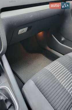 Хетчбек Volkswagen Golf 2008 в 