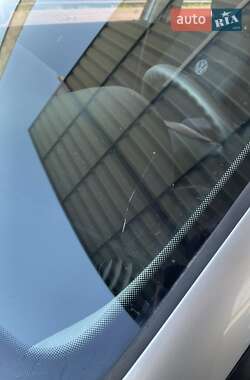 Хэтчбек Volkswagen Golf 2003 в 