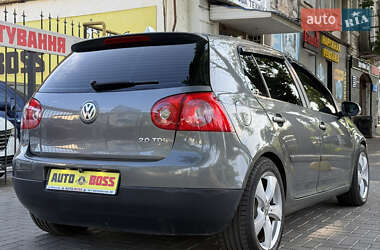 Хэтчбек Volkswagen Golf 2005 в 