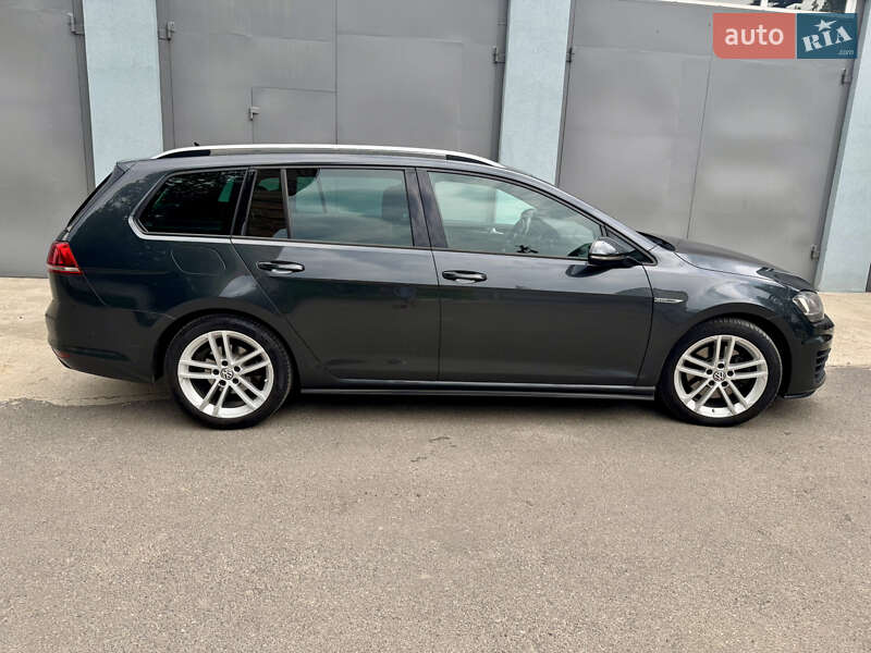 Универсал Volkswagen Golf 2016 в Хмельницком