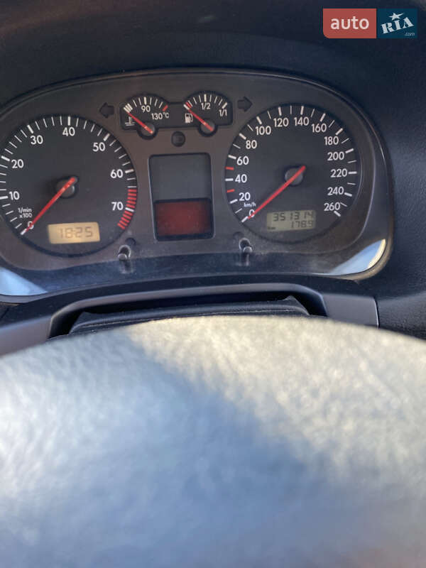 Универсал Volkswagen Golf 2000 в Виннице