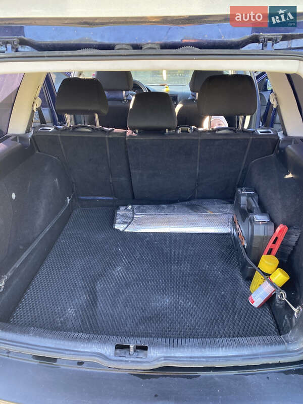 Универсал Volkswagen Golf 2000 в Виннице