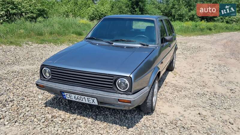 Хэтчбек Volkswagen Golf 1987 в Черновцах