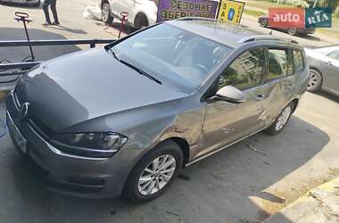Универсал Volkswagen Golf 2013 в Киеве