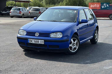 Хэтчбек Volkswagen Golf 1999 в Ровно