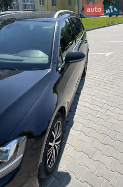 Универсал Volkswagen Golf 2016 в 