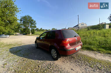 Хэтчбек Volkswagen Golf 1998 в 