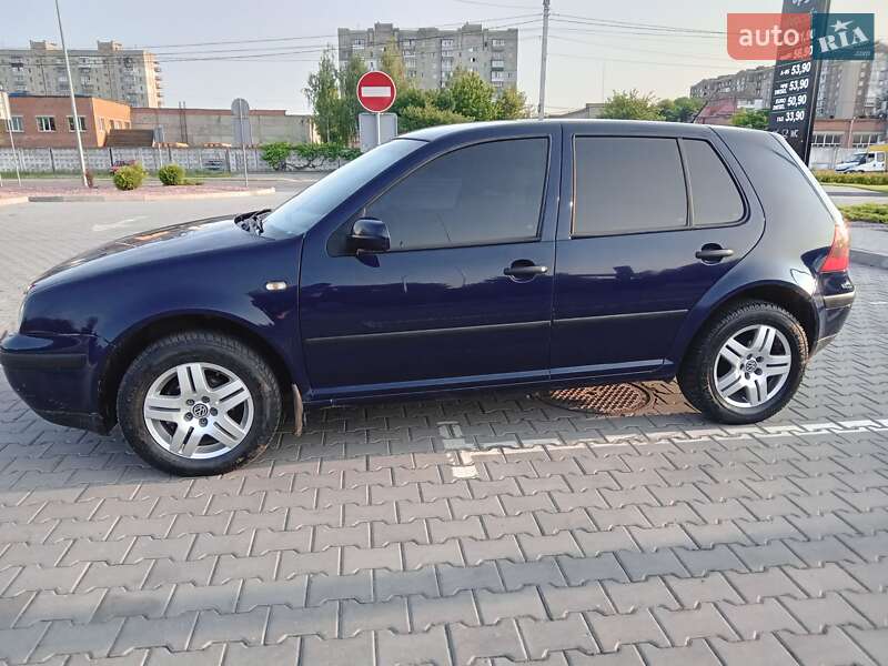 Хэтчбек Volkswagen Golf 2000 в Хмельницком