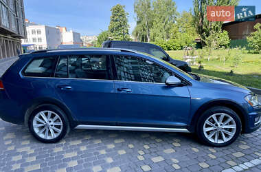 Универсал Volkswagen Golf 2017 в 