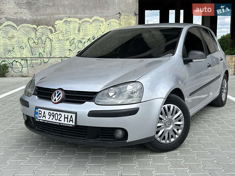 Volkswagen Golf 2004