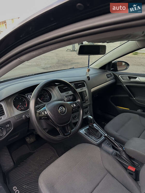 Хэтчбек Volkswagen Golf 2015 в Прилуках фото 9 Хэтчбек Volkswagen Golf 2015 в Прилуках
