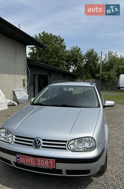 Універсал Volkswagen Golf 2000 в 