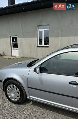 Універсал Volkswagen Golf 2000 в 