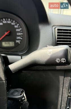 Універсал Volkswagen Golf 2000 в 