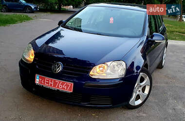 Хэтчбек Volkswagen Golf 2005 в Днепре