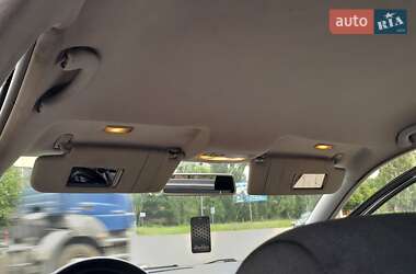 Хэтчбек Volkswagen Golf 2001 в 