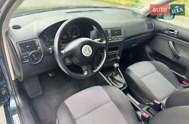 Универсал Volkswagen Golf 2002 в 