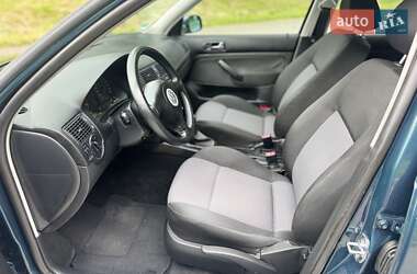 Универсал Volkswagen Golf 2002 в 