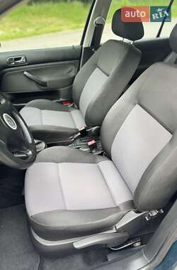 Универсал Volkswagen Golf 2002 в 