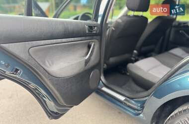 Универсал Volkswagen Golf 2002 в 