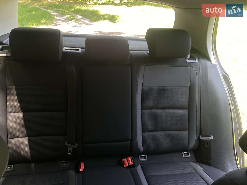 Хетчбек Volkswagen Golf 2010 в Одесі