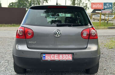 Хэтчбек Volkswagen Golf 2008 в 