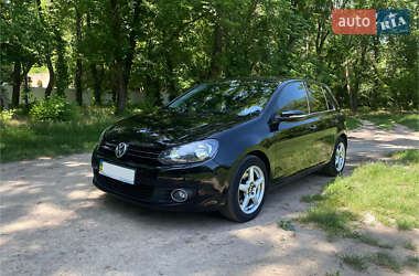 Хэтчбек Volkswagen Golf 2010 в Одессе
