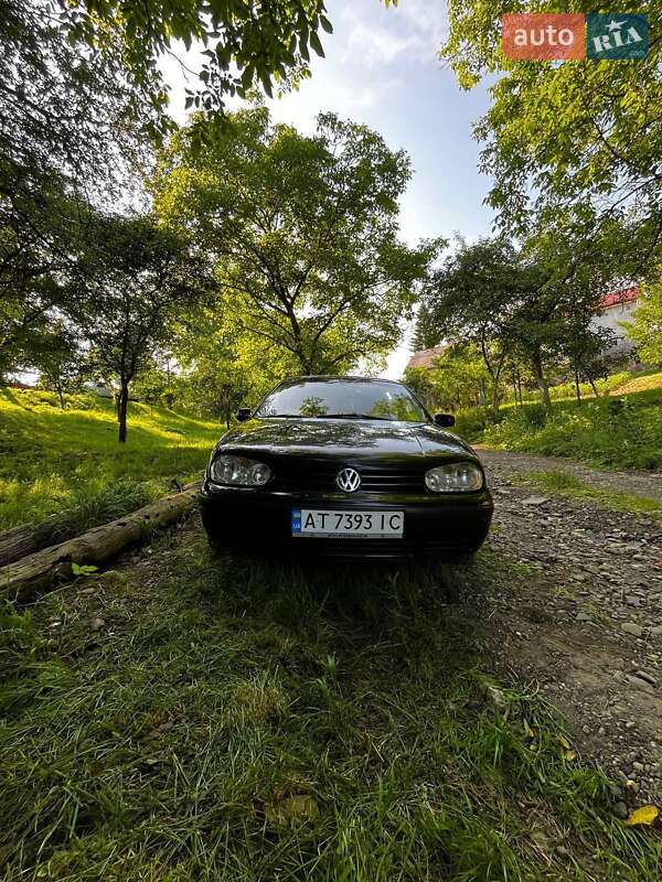Volkswagen Golf 2000