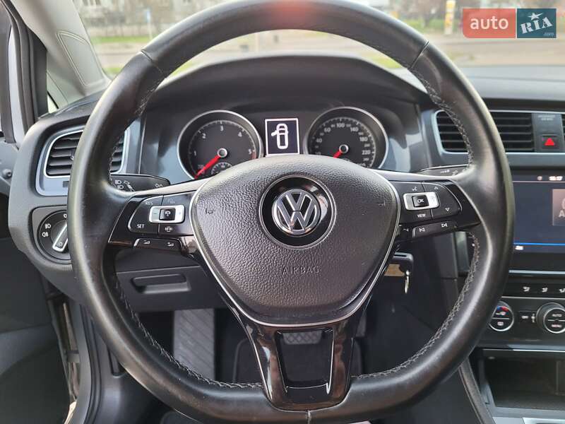 Універсал Volkswagen Golf 2018 в Черкасах