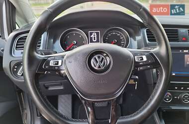 Универсал Volkswagen Golf 2018 в 