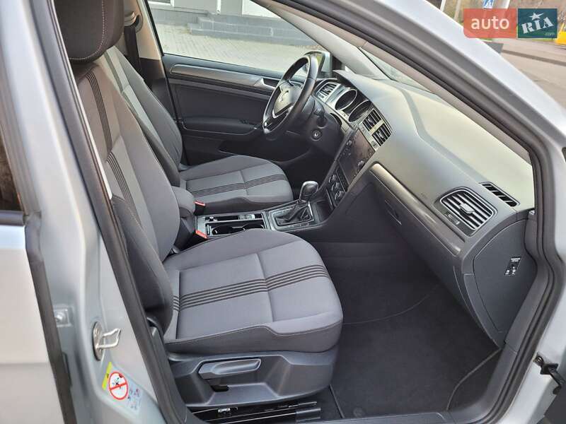 Універсал Volkswagen Golf 2018 в Черкасах