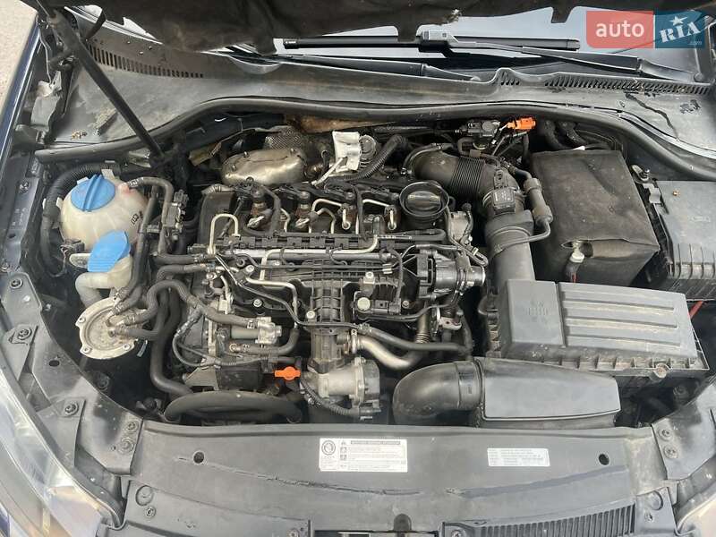 Універсал Volkswagen Golf 2010 в Конотопі