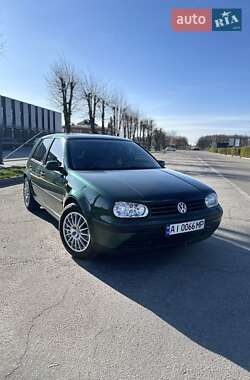 Хетчбек Volkswagen Golf 1999 в 