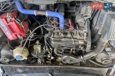 Хэтчбек Volkswagen Golf 1993 в 