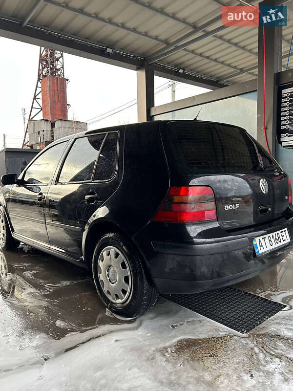 Хетчбек Volkswagen Golf 2000 в Івано-Франківську