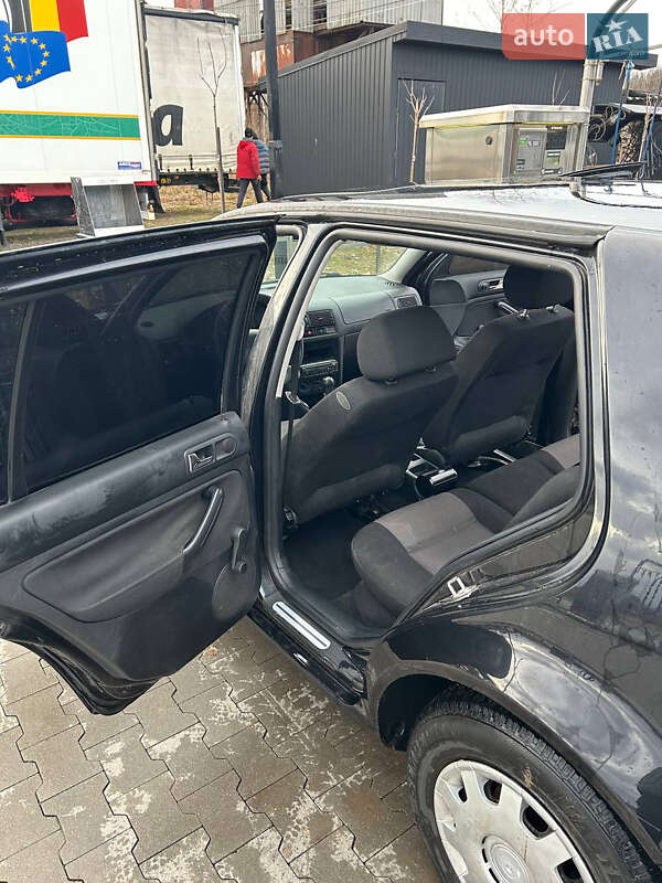 Хетчбек Volkswagen Golf 2000 в Івано-Франківську