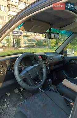 Хэтчбек Volkswagen Golf 1995 в 