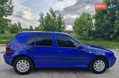 Хетчбек Volkswagen Golf 2001 в Бердичеві