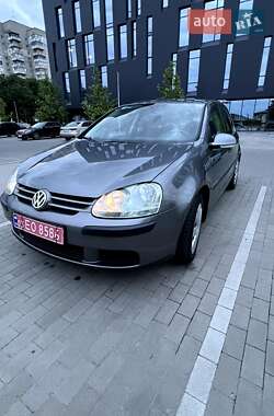 Хэтчбек Volkswagen Golf 2006 в Ровно