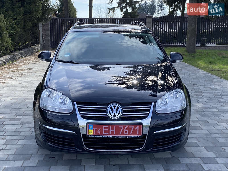 Универсал Volkswagen Golf 2009 в Вознесенске