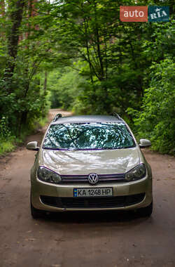Универсал Volkswagen Golf 2012 в 
