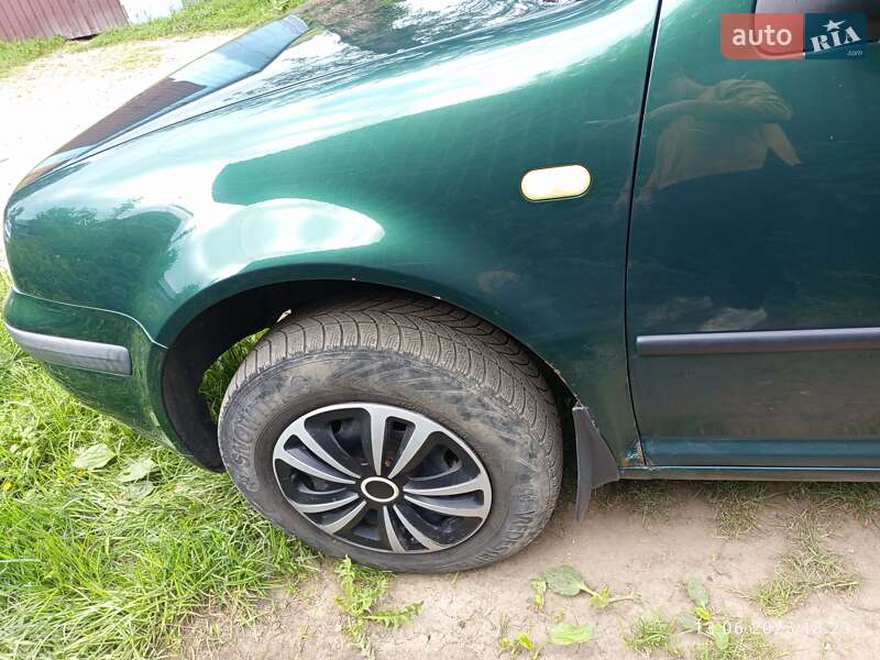 Хетчбек Volkswagen Golf 1999 в Турці