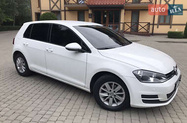 Хэтчбек Volkswagen Golf 2014 в 