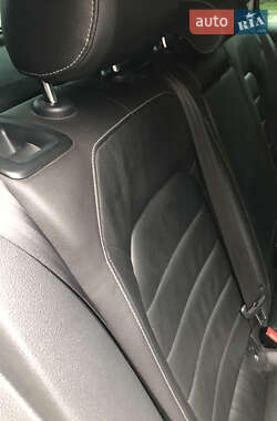 Хэтчбек Volkswagen Golf 2014 в 