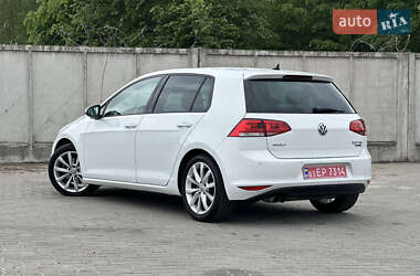 Хэтчбек Volkswagen Golf 2014 в 