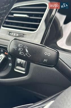 Хэтчбек Volkswagen Golf 2014 в 