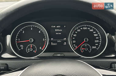 Хэтчбек Volkswagen Golf 2014 в 