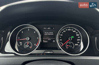 Хэтчбек Volkswagen Golf 2014 в 