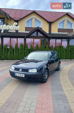 Хэтчбек Volkswagen Golf 1998 в Жовкве